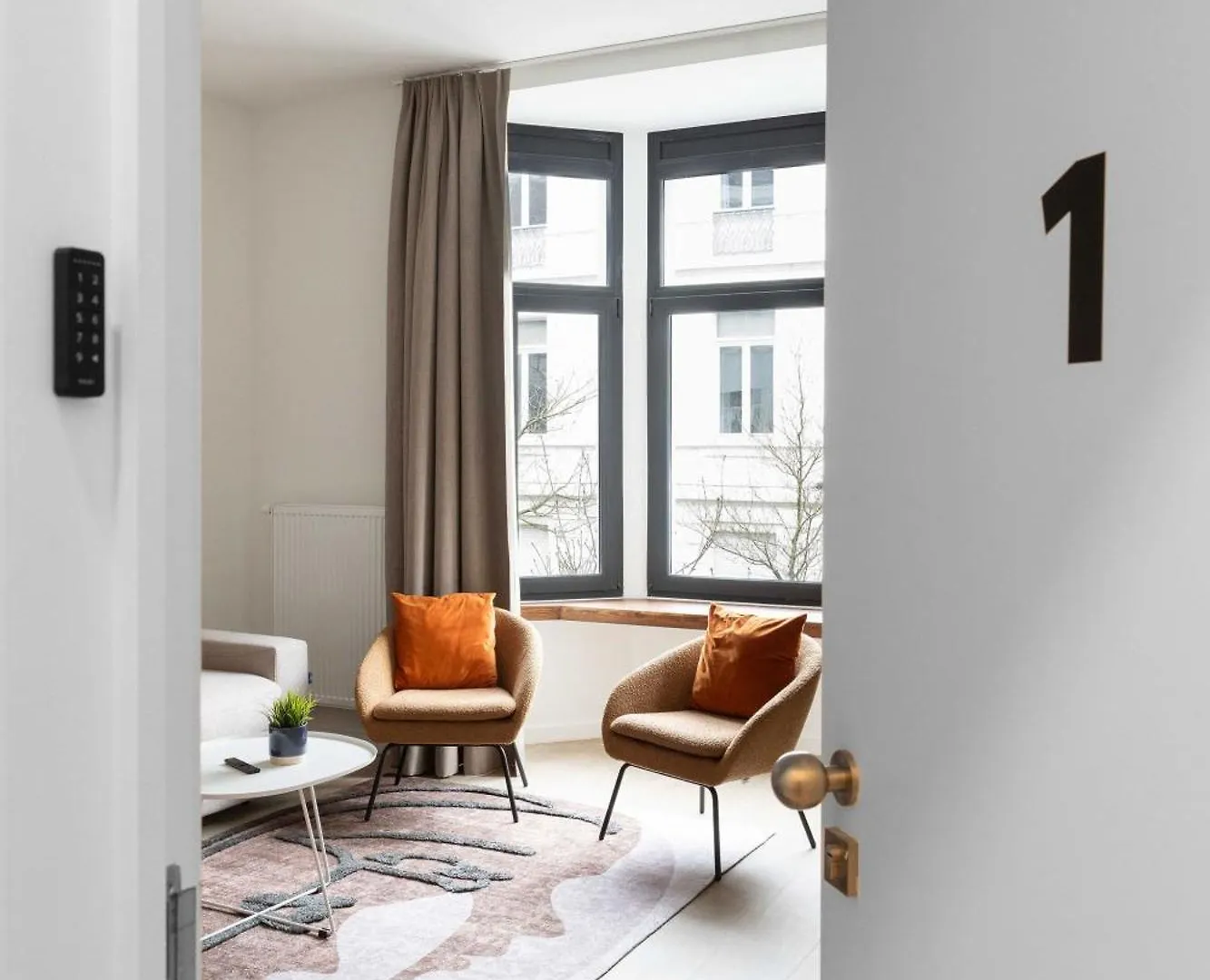 Inviting And Bright 7-Person Apartment In Antwerp