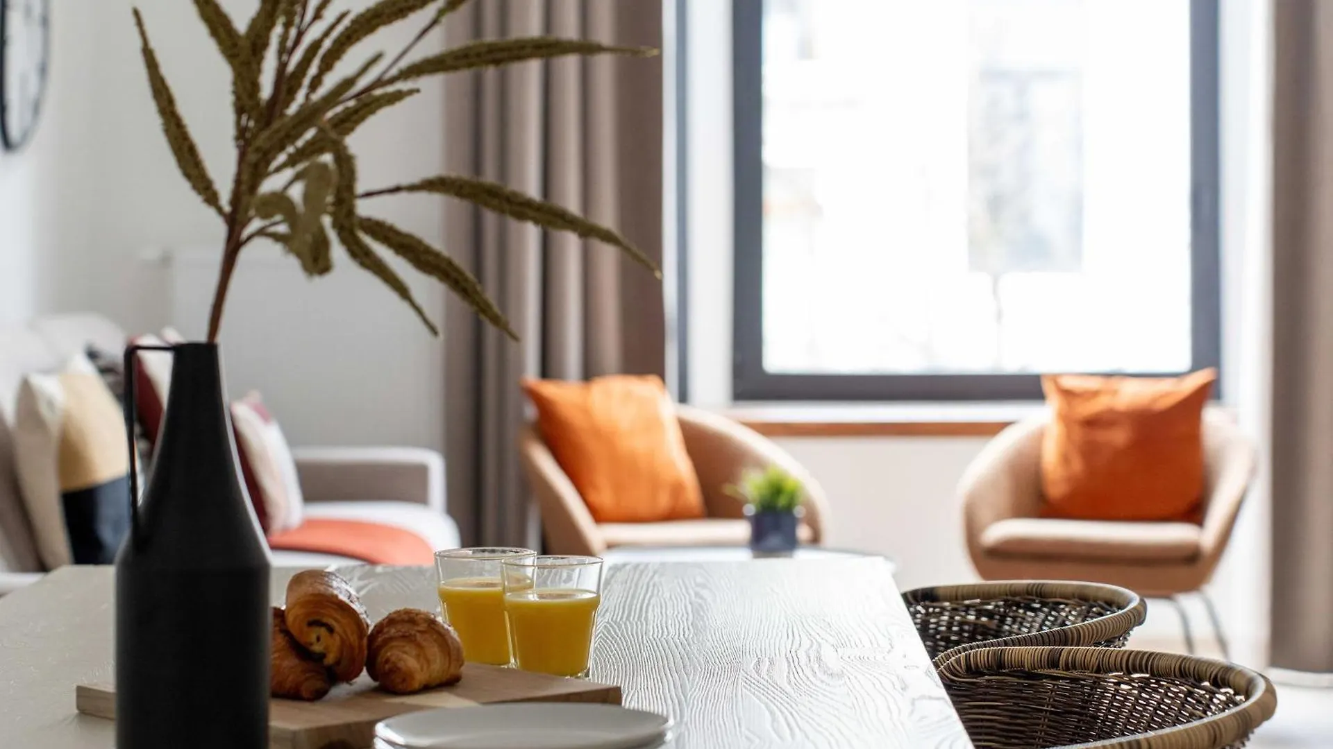 Inviting And Bright 7-Person Apartment In Antwerp