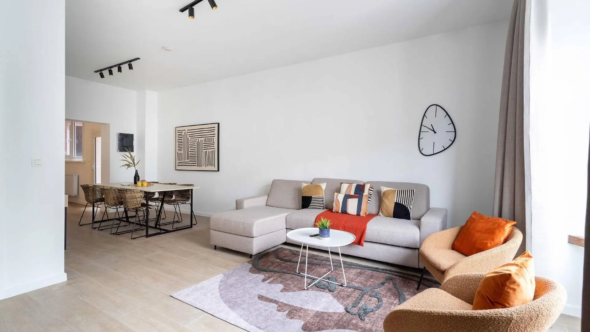 Inviting And Bright 7-Person Apartment In Antwerp 0*,  Belgium