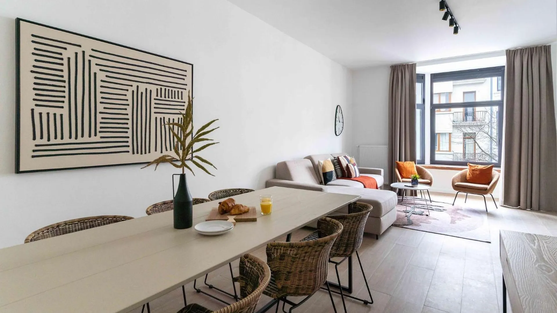 Inviting And Bright 7-Person Apartment In Antwerp