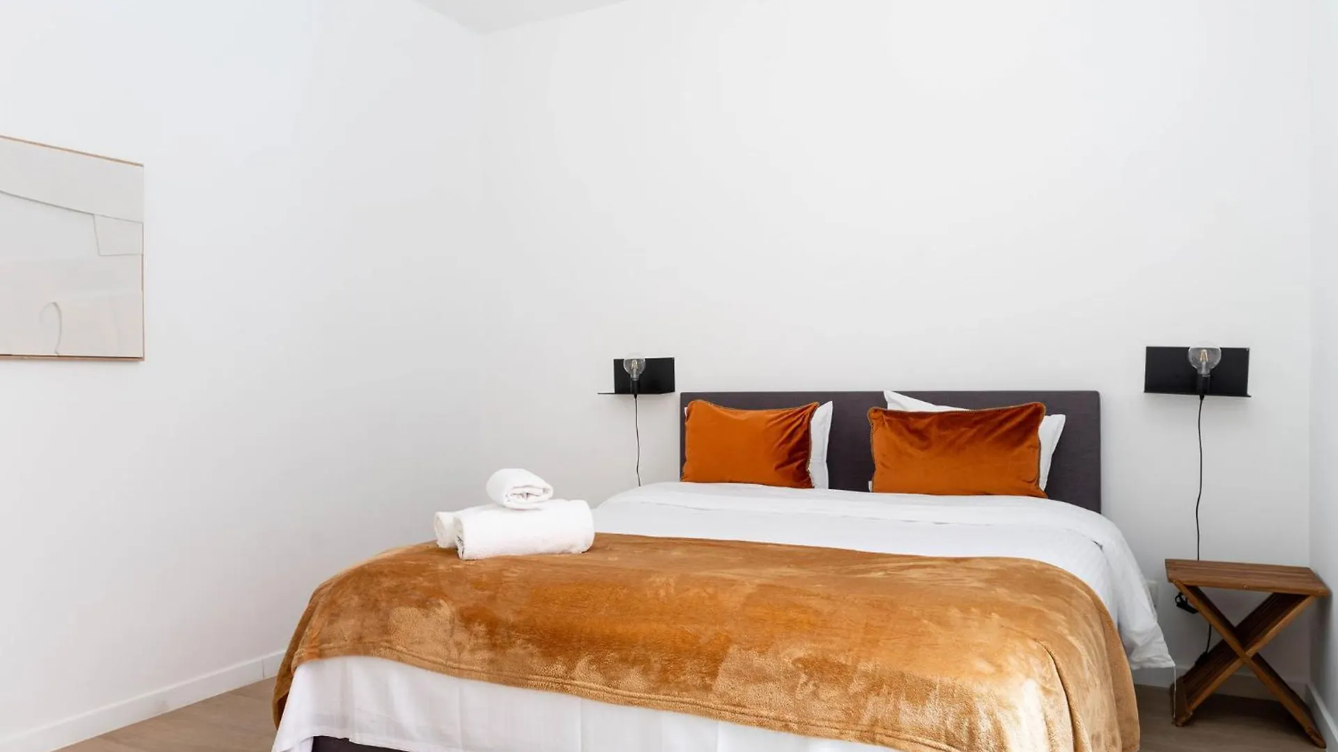 Inviting And Bright 7-Person Apartment In Antwerp